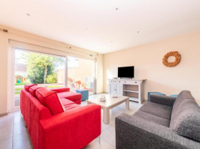 Spacious holiday home with garden
